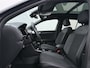 Volkswagen T-Roc 1.5 TSI Sport Business R-line | Pano dak | Trekhaak | Camera | Elek Achterklep |Stoelverwarming | Navigatie |