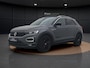 Volkswagen T-Roc 1.5 TSI Sport Business R-line | Pano dak | Trekhaak | Camera | Elek Achterklep |Stoelverwarming | Navigatie |