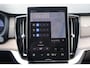 Volvo XC90 2.0 T8 Plug-in hybrid AWD Plus Bright Geventileerd nappa leder | Harman Kardon Audio | 22" Lichtmetalen velgen | Google Services | Parkeersensoren vóór + achter | Parkeercamera | Luchtvering | Charcoal hemelbekleding | Stoelverwarming | Stuurwielverwarming |