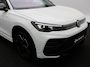 Volkswagen Tiguan 1.5 eHybrid 272 Pk Automaat R-Line Edition | Black Style | Panoramadak | Stoelverwarming | Trekhaak | Adaptive Cruise | 360° Camera | CarPlay | 20 Inch |