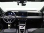 Volkswagen Tiguan 1.5 eHybrid 272 Pk Automaat R-Line Edition | Black Style | Panoramadak | Stoelverwarming | Trekhaak | Adaptive Cruise | 360° Camera | CarPlay | 20 Inch | 13.549 Km !!