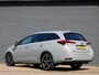 Toyota Auris Touring Sports 1.8 Hybrid Dynamic Ultimate 1e EIGENAAR! DEALER ONDERHOUDEN! STOELVERW! CAMERA! BLUETOOTH! NAVI! CLIMA! CRUISE!