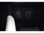 Nissan Micra 1.0 IG-T Tekna Camera/ECC/Trekhaak/Stoelverw./Metallic/101pk