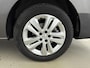 Peugeot e-Expert L3 Premium 50 kWh 136 pk | Schuifdeur Links en Rechts | Houtenvloerplaat | Cruise Control | Navigatie | Parkeersensoren Achter | 17inch Lichtmetalen Velgen