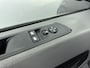 Peugeot e-Expert L3 Premium 50 kWh 136 pk | Schuifdeur Links en Rechts | Houtenvloerplaat | Cruise Control | Navigatie | Parkeersensoren Achter | 17inch Lichtmetalen Velgen