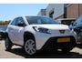 Toyota Aygo X 1.0 VVT-i Play, Lage Km, Apple Carplay/Android Auto, Airco, Camera!