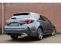 Toyota Corolla Hybrid 140 Dynamic Nieuw en uit voorraad leverbaar met € 3.000,- voordeel ,Parkeersensoren Voor & Achter, Adaptief Cruise & Climate Control, Apple Carplay / Android Auto, Nieuw en direct beschikbaar!