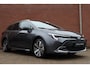 Toyota Corolla Hybrid 140 Dynamic Nieuw en uit voorraad leverbaar met € 3.000,- voordeel ,Parkeersensoren Voor & Achter, Adaptief Cruise & Climate Control, Apple Carplay / Android Auto, Nieuw en direct beschikbaar!