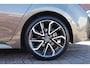 Toyota Corolla 2.0 Hybrid Premium, Trekhaak, opendak Parkeer sensoren, Head up display, JBL geluidssysteem