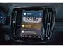 Volvo XC40 B3 177PK Plus Dark | Harman & Kardon | Panormadak | Elektrisch verstelbare stoelen | All season banden