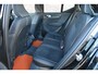 Volvo XC40 B3 177PK Plus Dark | Harman & Kardon | Panormadak | Elektrisch verstelbare stoelen | All season banden