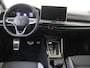 Volkswagen Golf 1.5 eHybrid GTE | SoH 98% | Panoramadak | Lederen bekleding ‘Vienna’ | Head-up display | Black style | 360 camera | Stoelventilatie voor | Parkeerassistent |