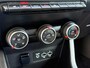 Renault Clio 1.0 TCe Zen | Cruise Control | Apple Carplay/Android Auto | Stoelverwarming | Parkeersensoren | Lichtmetalen velgen