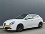 Alfa Romeo Giulietta 1.4 Turbo MultiAir Super | Electrisch panorama/schuifdak | Cruise control | DAB | Airconditioning | 18'' LMV