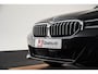 BMW 5-Serie Touring 530i High Executive M Sport - Panoramdak - Driving Assistant Professional - head up - Comfortstoelen - Stoelverwarming voor/achter - Comfort Access - BMW Laserlight - Interieurvoorverwarming -