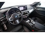BMW 5-Serie Touring 530i High Executive M Sport - Panoramdak - Driving Assistant Professional - head up - Comfortstoelen - Stoelverwarming voor/achter - Comfort Access - BMW Laserlight - Interieurvoorverwarming -
