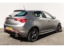 Alfa Romeo Giulietta 1.4 170PK Turbo Automaat Super | Rood Leder | 18 inch | Afn. Trekhaak | PDC | Volledig onderhouden