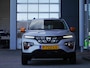 Dacia Spring Expression 27 kWh | Achteruitrijcamera | Parkeersensoren achter | Lichtmetalen velgen | Airco | Navigatiesysteem | Bluethooth | Elektrisch bedienbare ramen