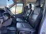 Ford Transit 310 2.0 TDCI 130pk L2H1 DC Trend | Open Laadbak | Trekhaak 2550KG | Airco | Kunstleder | Bluetooth | 7-persoons