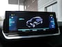 Peugeot e-2008 EV Allure 50 kWh | Adaptive cruise control | Navigatie | Achteruitrijcamera | Lichtmetalen velgen | 3 Fase | Extra getint glas | Keyless start | Stoelverwarming
