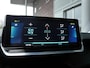 Peugeot e-2008 EV Allure 50 kWh | Adaptive cruise control | Navigatie | Achteruitrijcamera | Lichtmetalen velgen | 3 Fase | Extra getint glas | Keyless start | Stoelverwarming