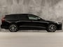 Volvo V60 2.0 B3 Sport 177Pk Automaat (APPLE CARPLAY, GROOT NAVI, PARKEERSENSOREN, GETINT GLAS, SPORTSTOELEN, DAKRAILS ZWART, LED KOPLAMPEN, NIEUWE APK, NIEUWSTAAT)