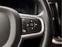 Volvo V60 2.0 B3 Sport 177Pk Automaat (APPLE CARPLAY, GROOT NAVI, PARKEERSENSOREN, GETINT GLAS, SPORTSTOELEN, DAKRAILS ZWART, LED KOPLAMPEN, NIEUWE APK, NIEUWSTAAT)