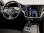 Volvo V60 2.0 B3 Sport 177Pk Automaat (APPLE CARPLAY, GROOT NAVI, PARKEERSENSOREN, GETINT GLAS, SPORTSTOELEN, DAKRAILS ZWART, LED KOPLAMPEN, NIEUWE APK, NIEUWSTAAT)