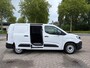 Peugeot e-Partner L2 50 kWh 136pk | ACTIE | 8 jaar garantie | 0% financial lease | 2-zits | Houten afwerking laadruimte | Verwarmbare voorstoelen | ECO LED koplampen | Multimedia | Draadloze Apple Carplay en Android Auto | Achteruitrijcamera | Parkeersensoren voor en achter | Digital cockpit | Stuurwielbediening | Bestuurdersstoel comfort met armsteun | Reservewiel | van €32.584 voor €27.395 ex. BTW rijklaar