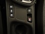Toyota Yaris Cross 1.5 Hybrid 130 Dynamic - NIEUW DIRECT UIT VOORRAAD LEVERBAAR - PARKEERSENSOREN VOOR/ ACHTER - CAMERA - DODEHOEK DETECTIE - KEYLESS ENTRY/ START - NAVIGATIE - MIDDENARMSTEUN VOOR - VOORSTOELEN VERWARMD - 17 INCH LICHT METALEN VGELGEN - VOORRUIT EN STUURVERWARMING