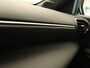 Toyota Yaris Cross 1.5 Hybrid 130 Dynamic - NIEUW DIRECT UIT VOORRAAD LEVERBAAR - PARKEERSENSOREN VOOR/ ACHTER - CAMERA - DODEHOEK DETECTIE - KEYLESS ENTRY/ START - NAVIGATIE - MIDDENARMSTEUN VOOR - VOORSTOELEN VERWARMD - 17 INCH LICHT METALEN VGELGEN - VOORRUIT EN STUURVERWARMING