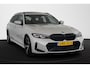 BMW 3-Serie Touring 320e M Sport Panoramadak Sensatec Stoelverwarming Adaptive Cruise