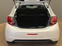 Peugeot 208 1.2 PureTech Allure Panorama Dak | Climate Control | Cruise | Carplay | 16" Lichtmetaal | Navigatie | Parkeersensoren | Achteruitrijcamera | Apple Carplay/Android Auto|telefoonintegratie premium | Chroom delen exterieur