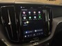 Volvo XC60 2.0 T6 Plug-in hybrid AWD R-Design | Panoramadak | Verwarmde stoelen | Keyless entry / start | Harman Kardon | Trekhaak |