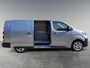 Opel Vivaro-e Electric L3 75 kWh 136pk | Houten afwerking laadruimte | Full LED koplampen | 17 inch lichtmetalen velgen | Surround View | Multimedia | Draadloze Apple Carplay en Android Auto | NAVI | Dode hoek detectie | Achteruitrijcamera | Parkeersensoren voor en achter | Mistlampen | Elektrisch inklapbare spiegels | Automatische verlichting | Stuurwielbediening | LED laadruimteverlichting | Bank voorpassagiers | Bestuurdersstoel comfort | Scheidingswand comfort met raam | Reservewiel | van €50.120 voor €38.495 ex. BTW rijklaar