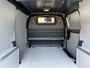 Opel Vivaro-e Electric L3 75 kWh 136pk | Houten afwerking laadruimte | Full LED koplampen | 17 inch lichtmetalen velgen | Surround View | Multimedia | Draadloze Apple Carplay en Android Auto | NAVI | Dode hoek detectie | Achteruitrijcamera | Parkeersensoren voor en achter | Mistlampen | Elektrisch inklapbare spiegels | Automatische verlichting | Stuurwielbediening | LED laadruimteverlichting | Bank voorpassagiers | Bestuurdersstoel comfort | Scheidingswand comfort met raam | Reservewiel | van €50.120 voor €38.495 ex. BTW rijklaar