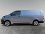 Opel Vivaro-e Electric L3 75 kWh 136pk | Houten afwerking laadruimte | Full LED koplampen | 17 inch lichtmetalen velgen | Surround View | Multimedia | Draadloze Apple Carplay en Android Auto | NAVI | Dode hoek detectie | Achteruitrijcamera | Parkeersensoren voor en achter | Mistlampen | Elektrisch inklapbare spiegels | Automatische verlichting | Stuurwielbediening | LED laadruimteverlichting | Bank voorpassagiers | Bestuurdersstoel comfort | Scheidingswand comfort met raam | Reservewiel | van €50.120 voor €38.495 ex. BTW rijklaar
