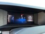 Opel Vivaro-e Electric L3 75 kWh 136pk | Houten afwerking laadruimte | Full LED koplampen | 17 inch lichtmetalen velgen | Surround View | Multimedia | Draadloze Apple Carplay en Android Auto | NAVI | Dode hoek detectie | Achteruitrijcamera | Parkeersensoren voor en achter | Mistlampen | Elektrisch inklapbare spiegels | Automatische verlichting | Stuurwielbediening | LED laadruimteverlichting | Bank voorpassagiers | Bestuurdersstoel comfort | Scheidingswand comfort met raam | Reservewiel | van €50.120 voor €38.495 ex. BTW rijklaar
