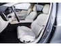 Volvo V60 2.0 T6 Recharge AWD Inscription | Trekhaak | Stoelventilatie | Panorama dak | Head-up display | 360° Camera | Adaptieve Cruise Control |