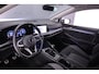 Volkswagen Golf Life 1.5 TSI 150pk Adaptive cruise control, LED koplampen, Parkeersensoren, Stoelverwarming, Airco, App connect, DAB, Radio, Stuurwiel verwarmd