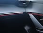 Peugeot 208 GT HYBRID 145pk e-DCS6 automaat, Rijklaarprijs, Camera voor en achter Adaptieve cruise control Keyless entry & start