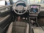 Volvo XC40 78kWh 408pk Recharge P8 AWD R-Design | SOH 90% | Panoramadak | Trekhaak | Warmtepomp | Leder/Alcantara | Lounge | 19"