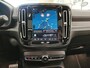 Volvo XC40 78kWh 408pk Recharge P8 AWD R-Design | SOH 90% | Panoramadak | Trekhaak | Warmtepomp | Leder/Alcantara | Lounge | 19"