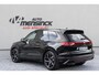Volkswagen Touareg 3.0 TSI eHybrid 4MOTION / Puglia/ Top View/ Head-Up Display/ Trekhaak/ Panoramadak/ 280kW (381PK)