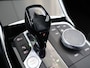 BMW 3-Serie 330e Sport Line | SOH 92,2% | Cruise Control Adaptief | Sportstoelen | Parkeercamera | Stoelverwarming | Navigatie | Apple Carplay/Android Auto |