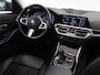 BMW 3-Serie 330e Sport Line | SOH 92,2% | Cruise Control Adaptief | Sportstoelen | Parkeercamera | Stoelverwarming | Navigatie | Apple Carplay/Android Auto |