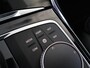 BMW 3-Serie 330e Sport Line | SOH 92,2% | Cruise Control Adaptief | Sportstoelen | Parkeercamera | Stoelverwarming | Navigatie | Apple Carplay/Android Auto |