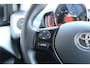 Toyota Aygo 1.0 VVT-i x-joy | Rijklaar | Stoelverw. | Clima | Apple/Android | Camera | All-season | LM-velgen