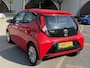 Toyota Aygo 1.0 VVT-i x-play AUTOMAAT | APPLE CARPLAY / ANDROID AUTO | CAMERA | AIRCO | ONDERHOUD UITGEVOERD | DIRECT LEVERBAAR |