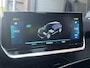 Peugeot e-2008 Allure Pack EV 3-FASEN 50kWh 136pk | ADAPTIVE CRUISE | STOELVERW. | 180° CAMERA | LEDER/STOF | i-COCKPIT® | KEYLESS START |